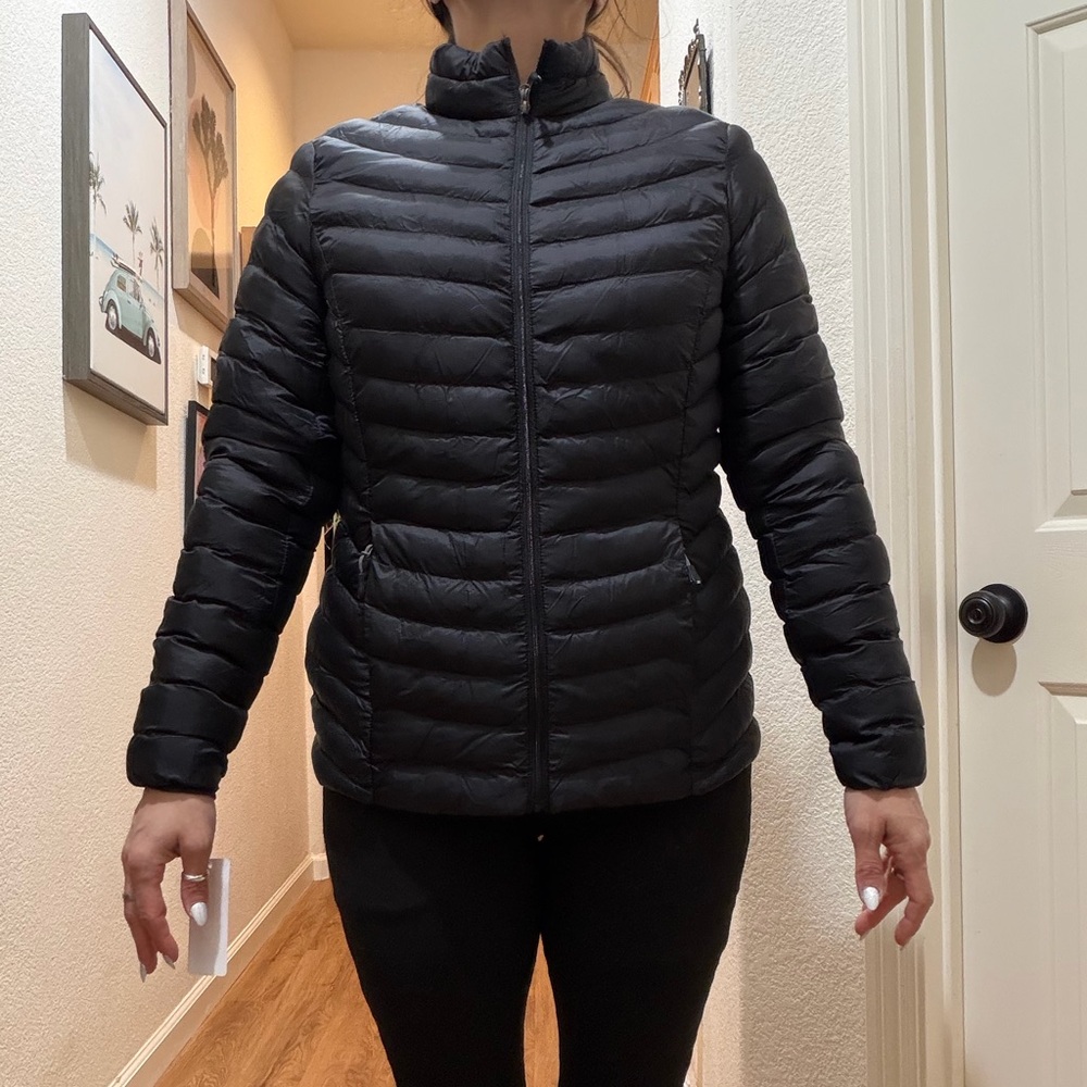 Women's Lightweight Packable Black Puffer Jacket